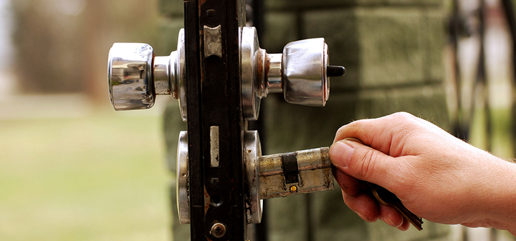 front door latch repair Half Moon Bay